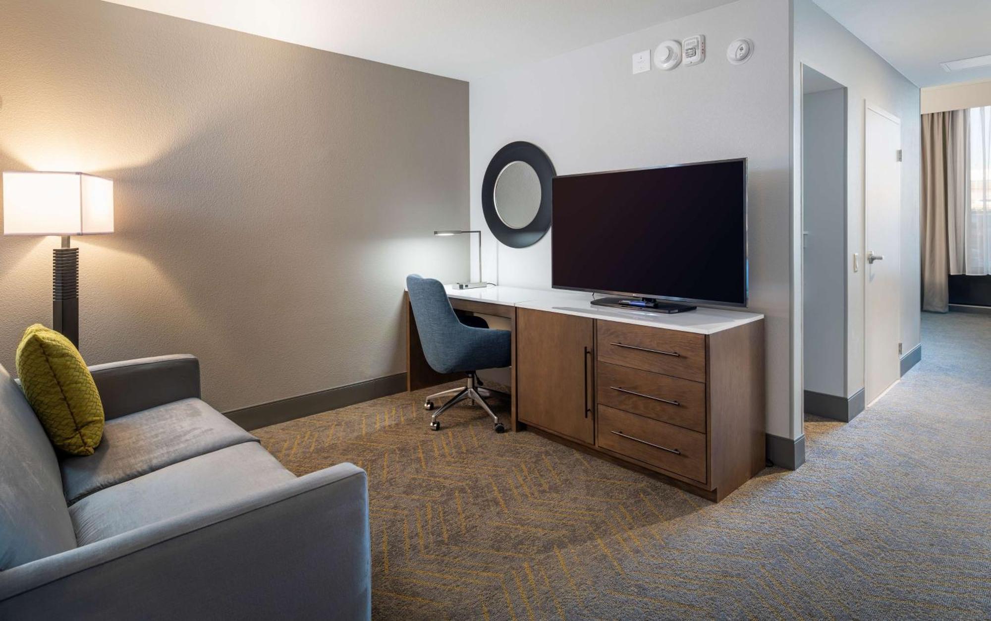 Doubletree By Hilton Madison East Hotel Kültér fotó