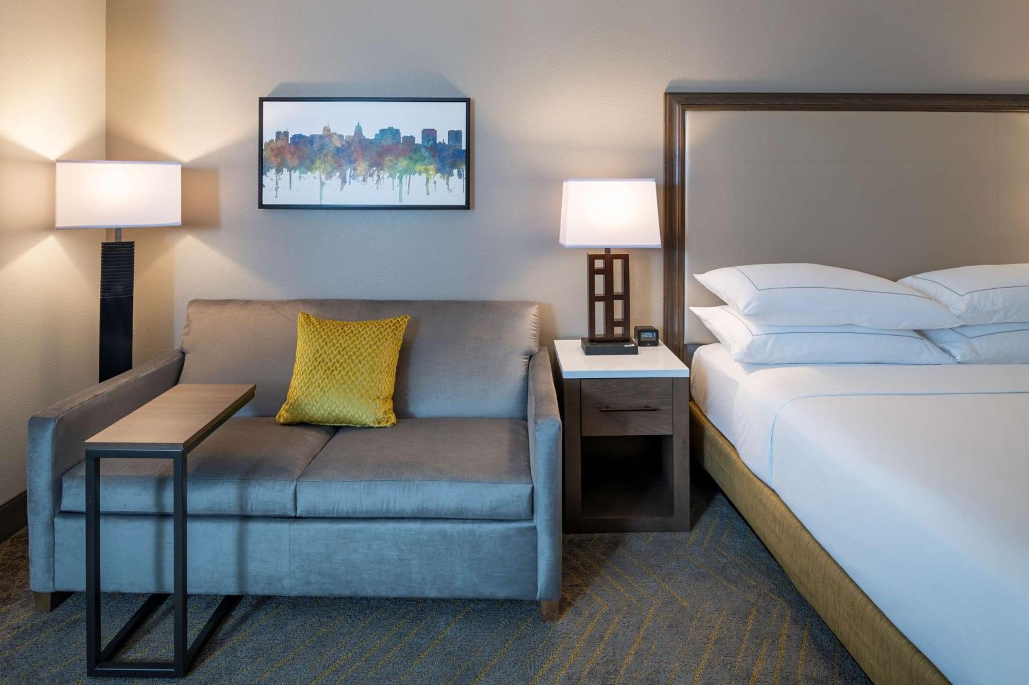 Doubletree By Hilton Madison East Hotel Kültér fotó