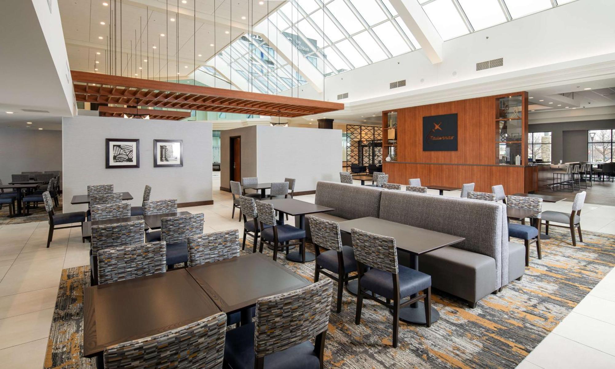 Doubletree By Hilton Madison East Hotel Kültér fotó