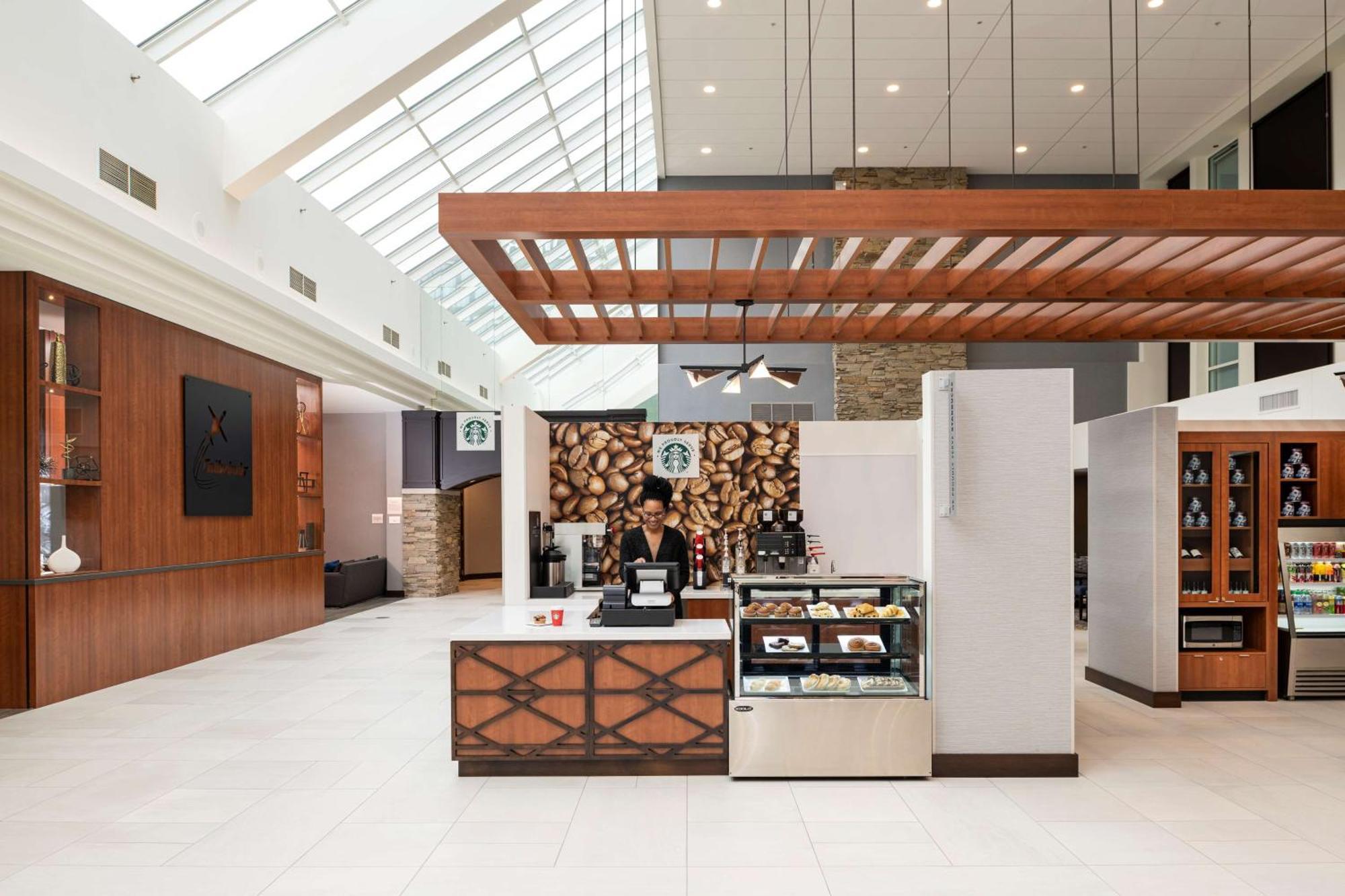 Doubletree By Hilton Madison East Hotel Kültér fotó